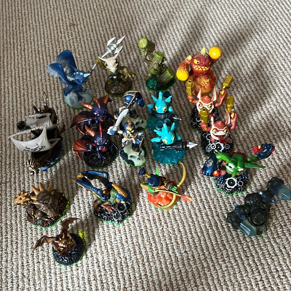 Skylanders figures